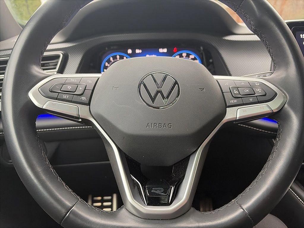 Used 2024 Volkswagen Atlas Cross Sport SEL R-Line image 13
