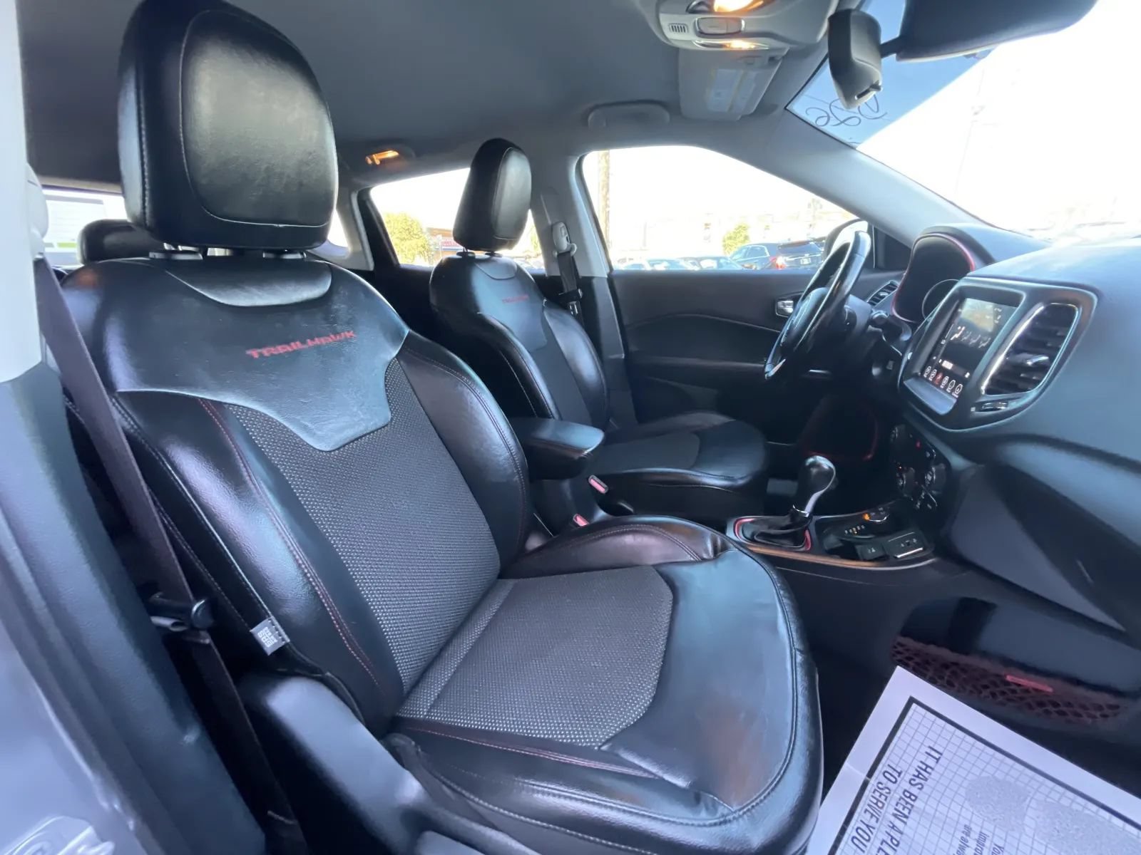 Used 2020 Jeep Compass Trailhawk AWD/4WD image 13