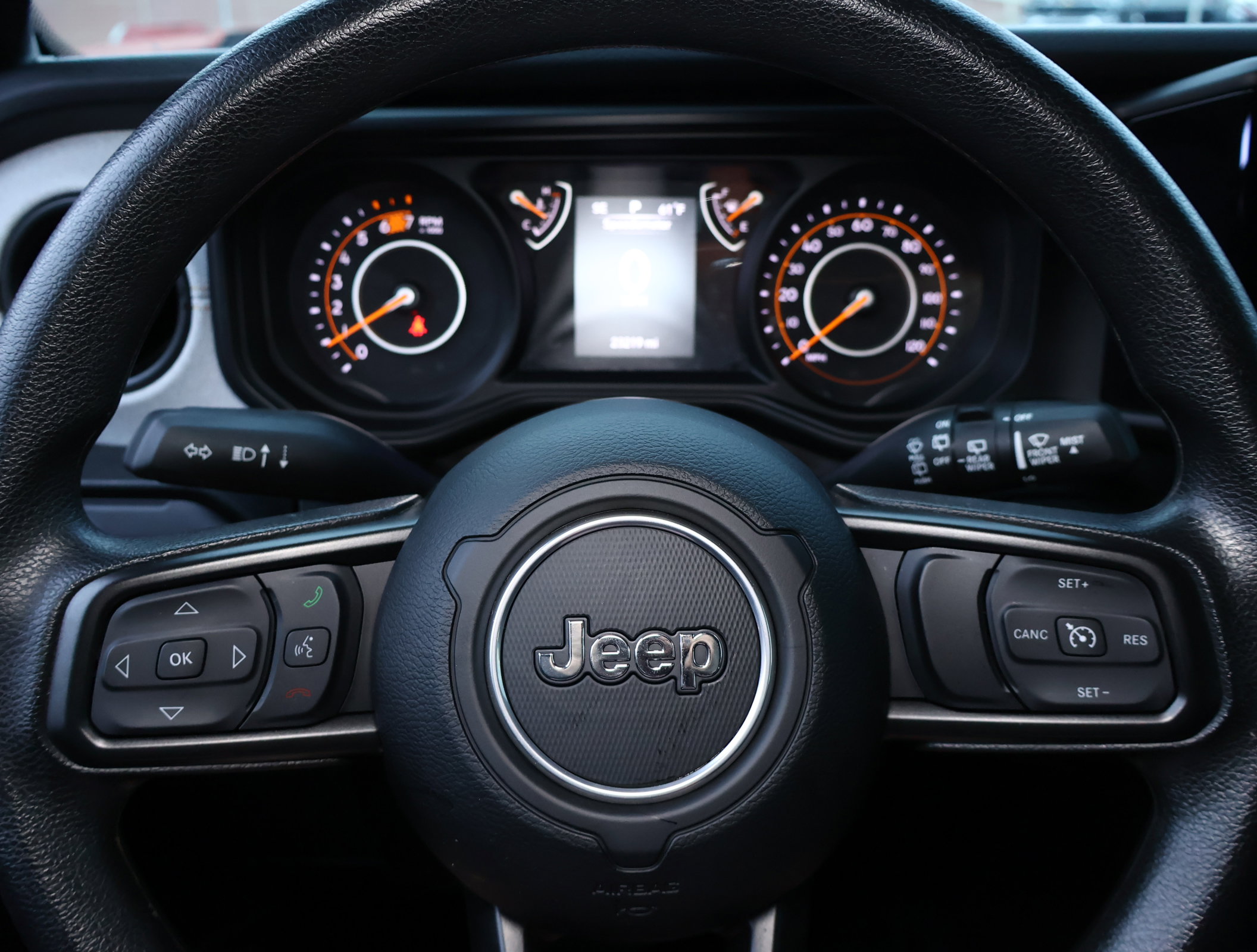 Used 2025 Jeep Wrangler Sport AWD/4WD image 10