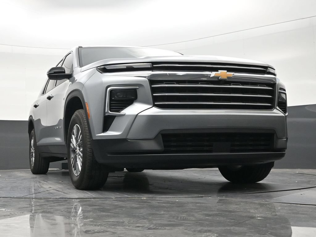 Used 2026 Chevrolet Traverse LT FWD image 24