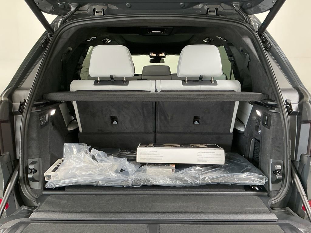 New 2026 BMW X7 xDrive40i w/ M Sport Package AWD/4WD image 32