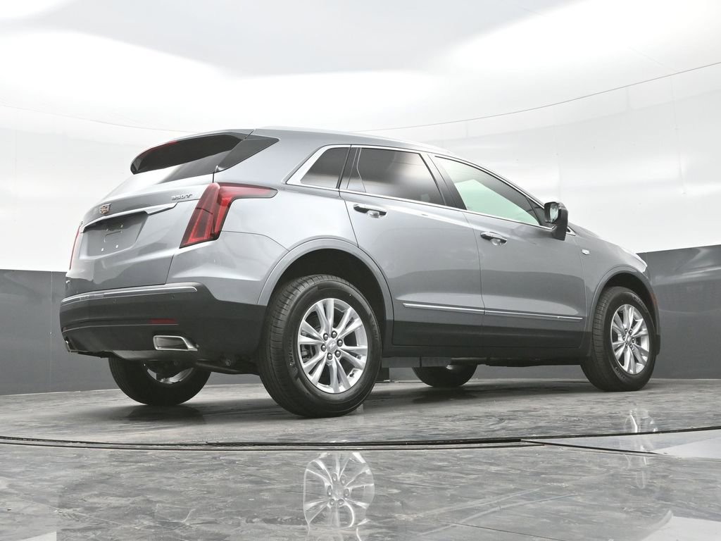 New 2026 Cadillac XT5 Luxury w/ LPO, Floor Liner Package AWD/4WD image 25