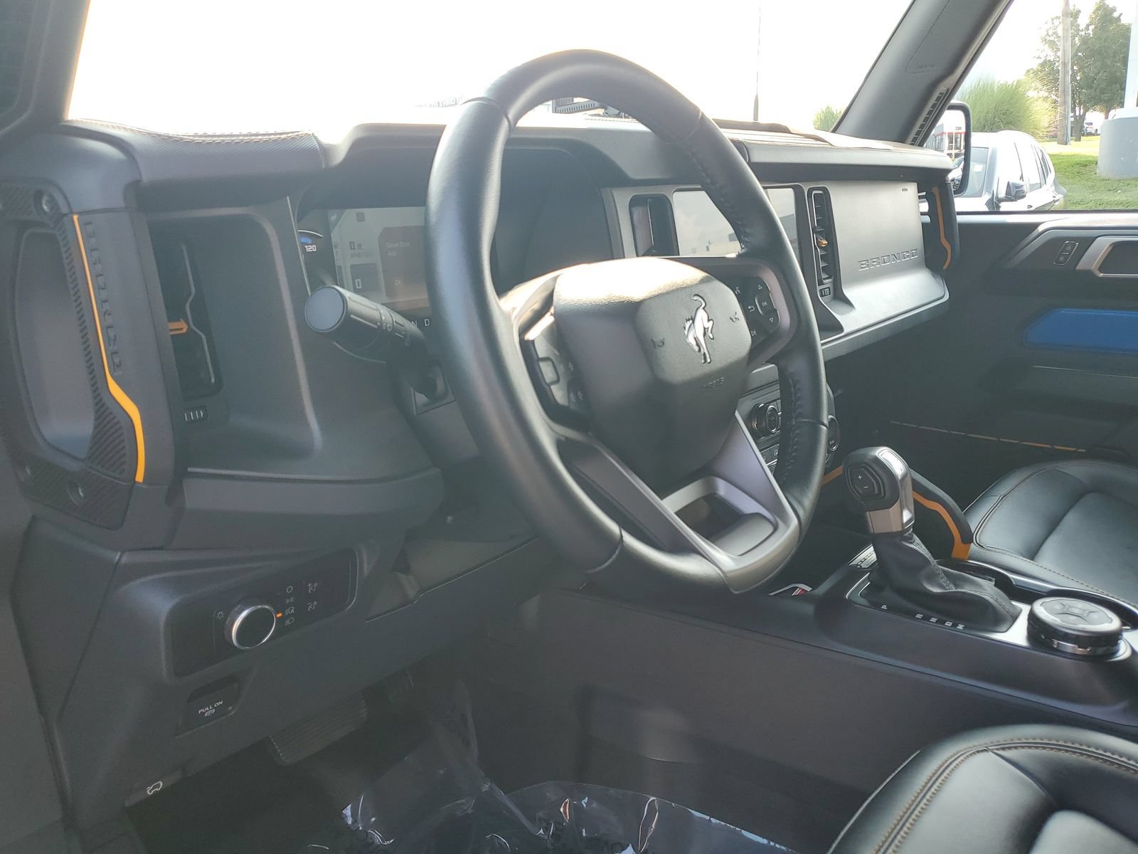 Used 2024 Ford Bronco Badlands AWD/4WD image 14