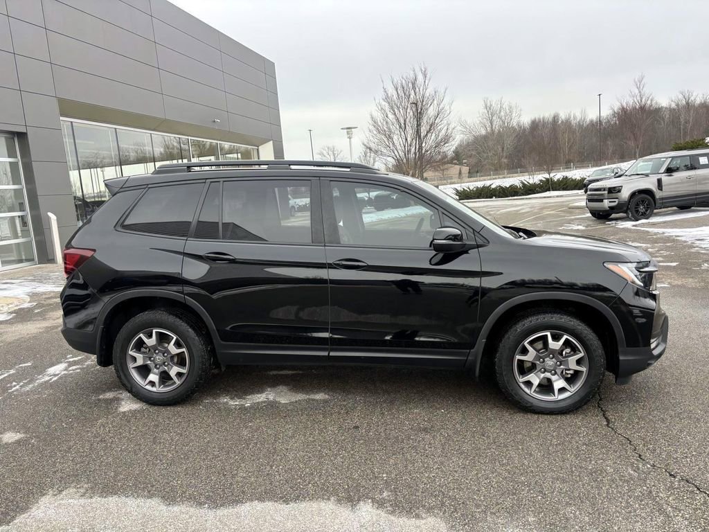 Used 2023 Honda Passport TrailSport image 8