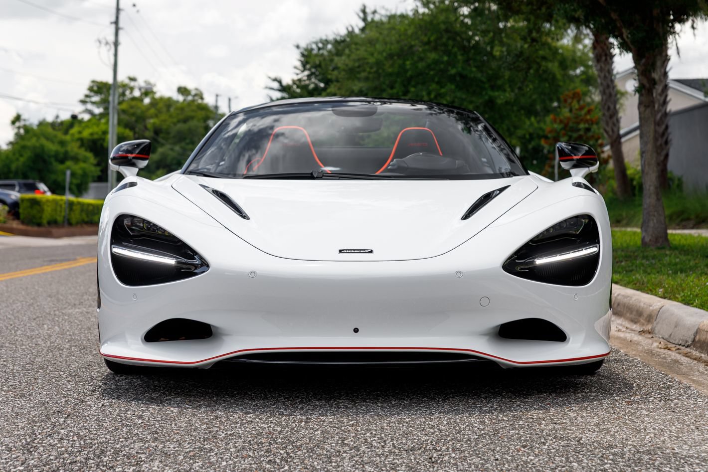 Used 2024 McLaren 750S Spider RWD image 5