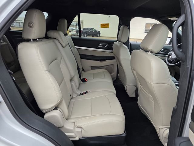 Used 2019 Ford Explorer XLT w/ Equipment Group 201A image 29