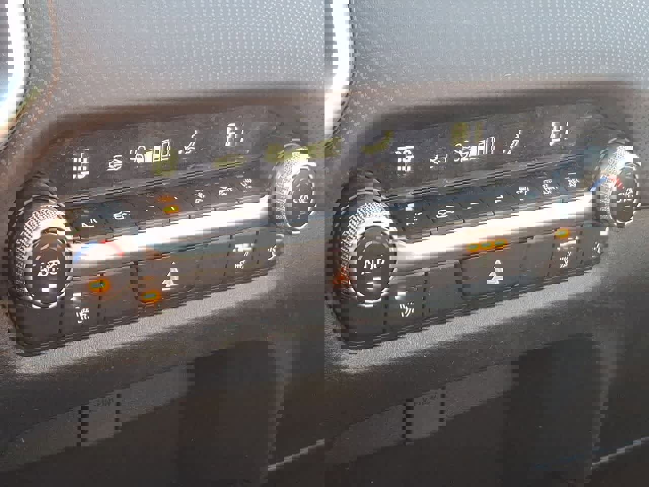 Used 2025 MAZDA CX-50 AWD 2.5 S w/ Preferred Package image 25