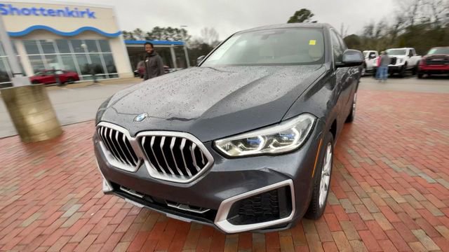 Used 2022 BMW X6 xDrive40i w/ Executive Package image 4
