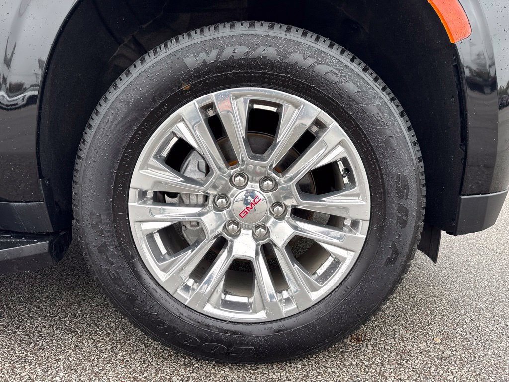 Used 2024 GMC Yukon Denali AWD/4WD image 14