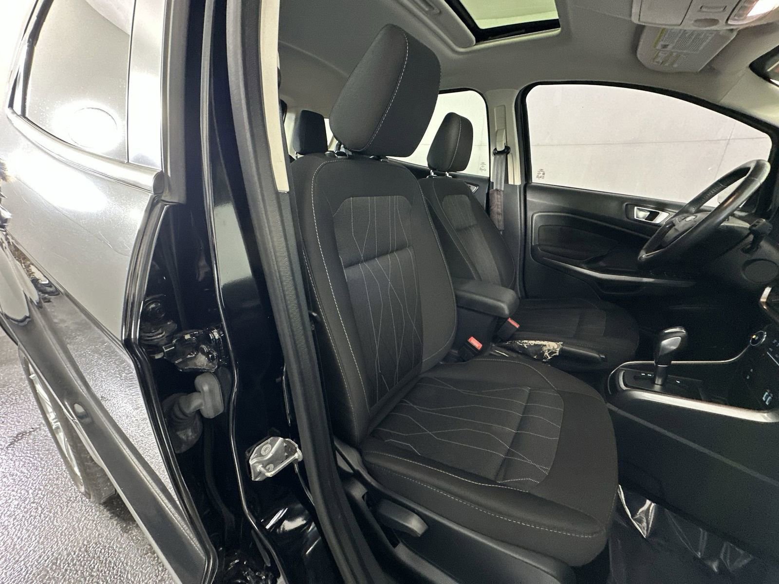 Used 2018 Ford EcoSport SE w/ SE Convenience Package FWD image 27