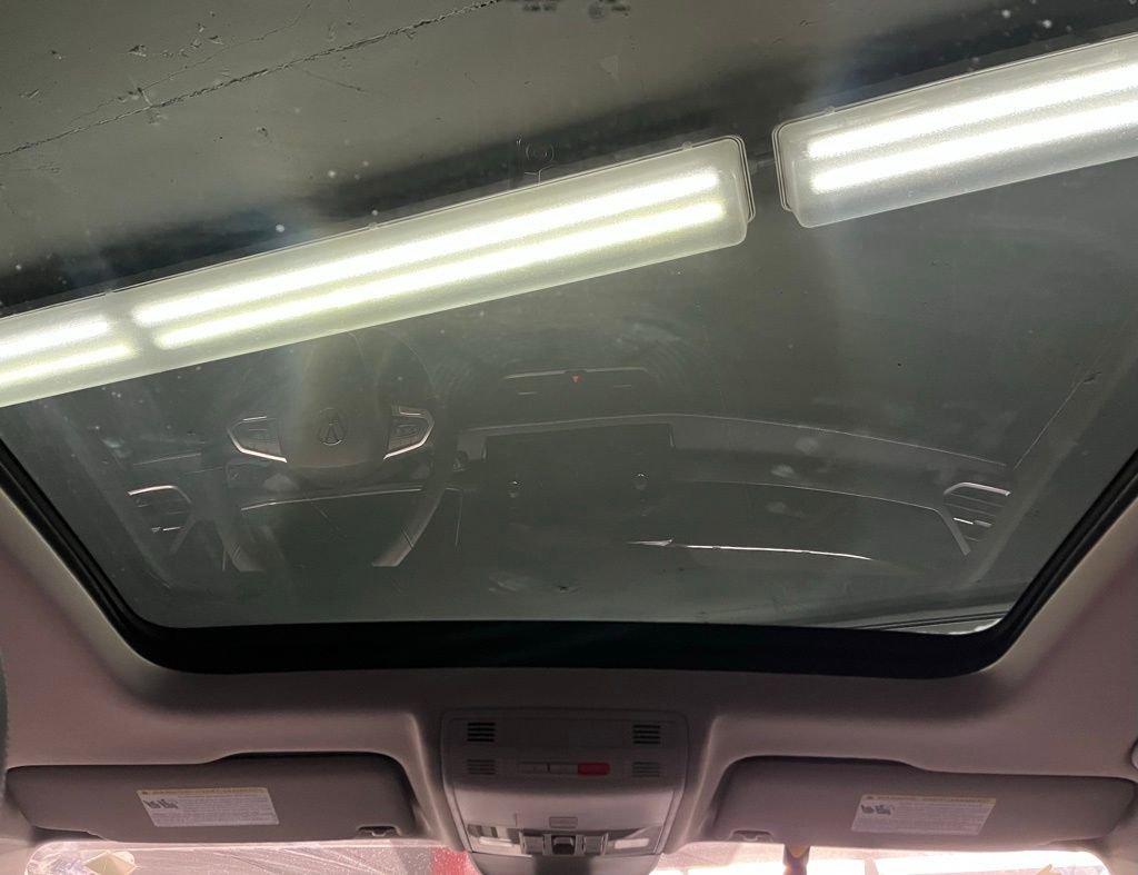 New 2025 Volkswagen Taos SEL image 10