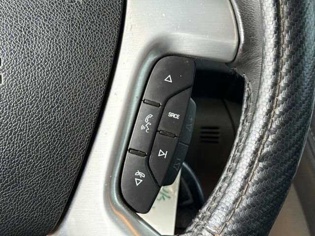 Used 2015 GMC Acadia SLT image 39