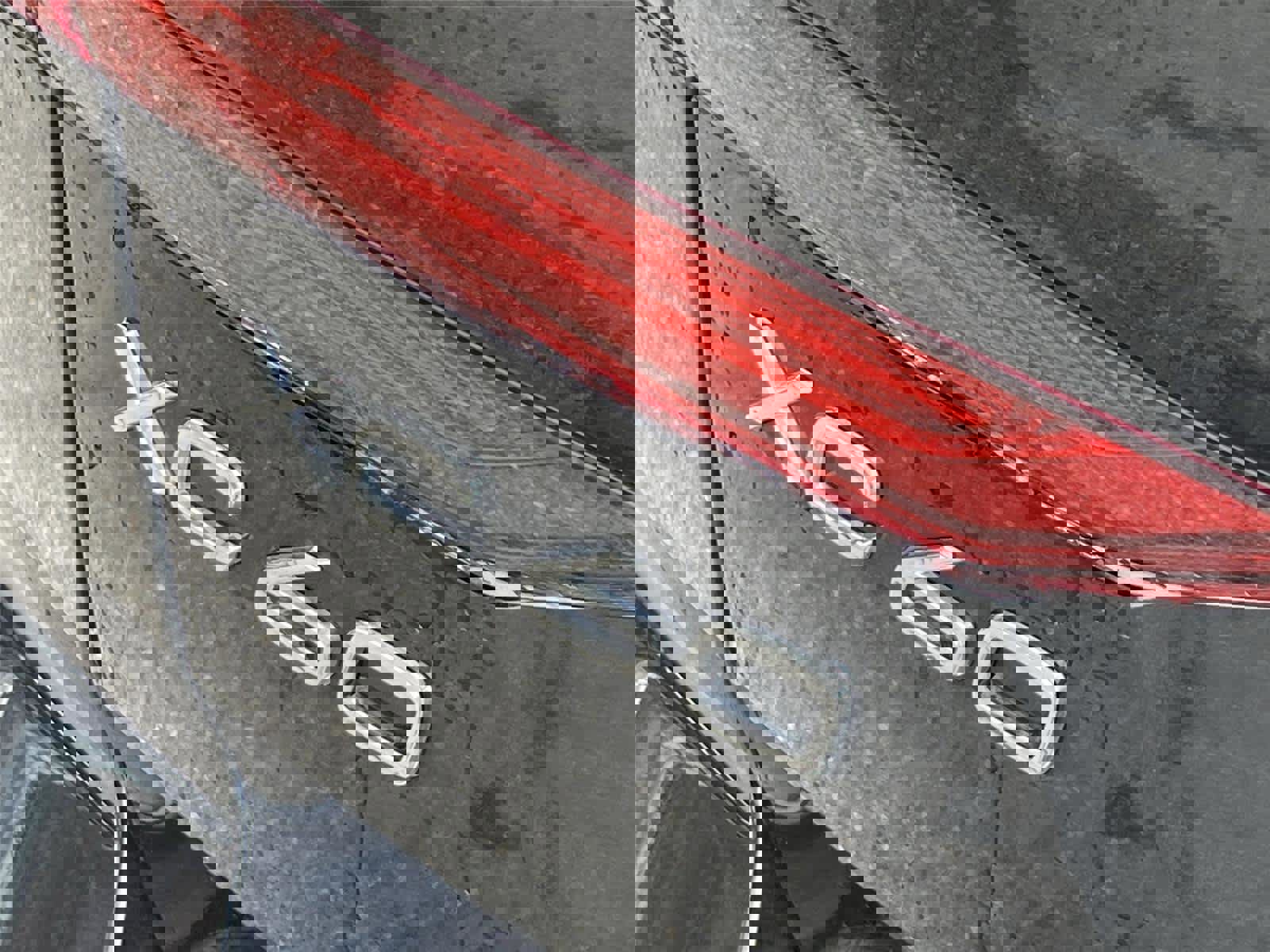 Used 2019 Volvo XC60 T5 Momentum w/ Multimedia Package image 10