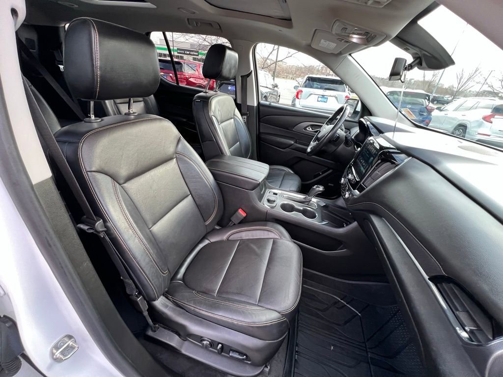 Used 2018 Chevrolet Traverse Premier image 30