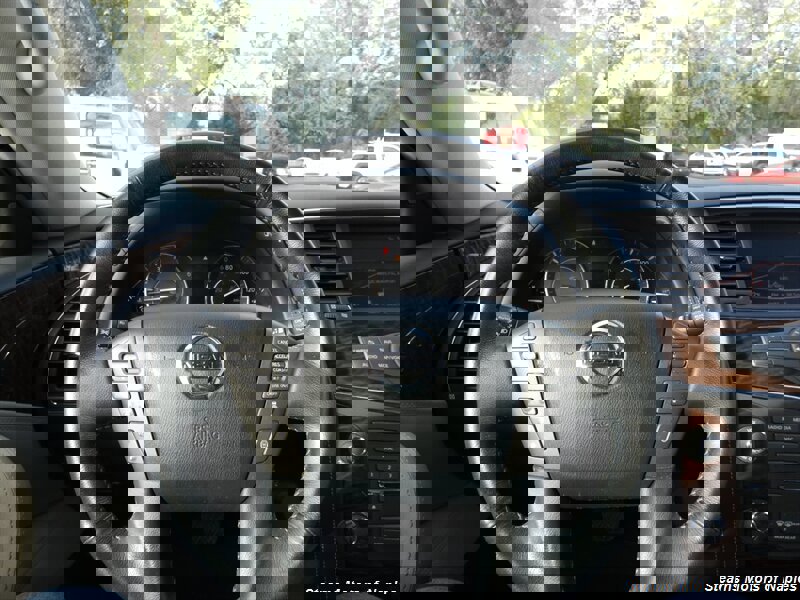 Used 2018 Nissan Armada SL w/ Premium Package image 24