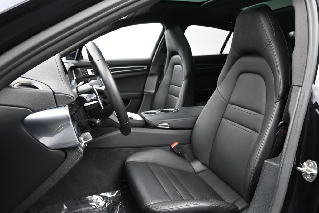 Certified 2023 Porsche Panamera 4 Platinum Edition AWD/4WD image 5