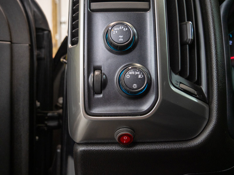 Used 2019 Chevrolet Silverado 1500 LT AWD/4WD image 11