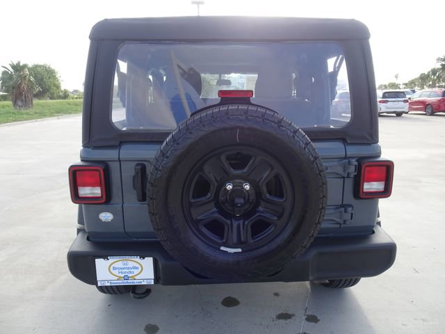 Used 2025 Jeep Wrangler Sport AWD/4WD image 5