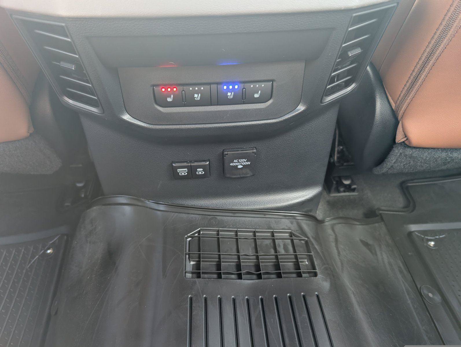 Used 2024 Toyota Tundra 1794 Edition AWD/4WD image 33