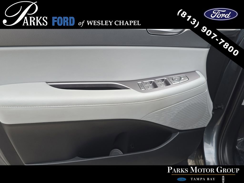 Used 2021 Hyundai Palisade SEL w/ Premium Package FWD image 17