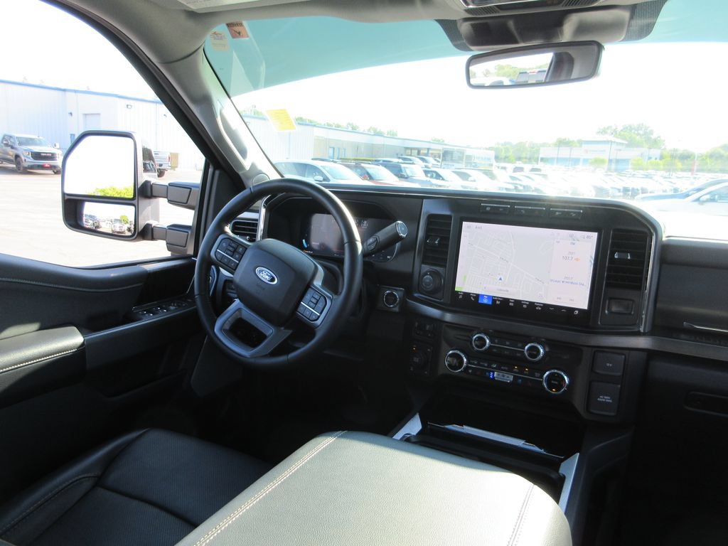 Used 2024 Ford F250 Lariat w/ Lariat Ultimate Package AWD/4WD image 29