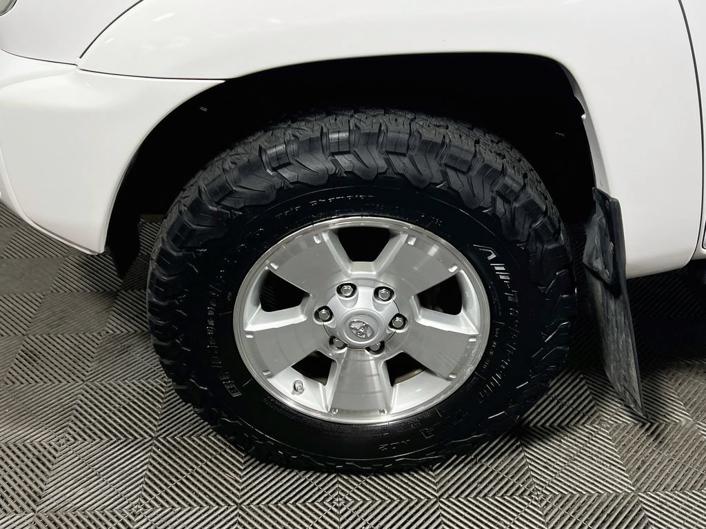 Used 2012 Toyota Tacoma 4x4 Double Cab w/ TRD Sport Pkg image 26