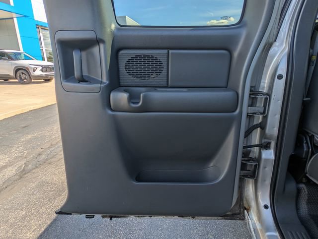 Used 2004 Chevrolet Silverado 1500 4x4 Extended Cab w/ Light Duty Power Package image 18