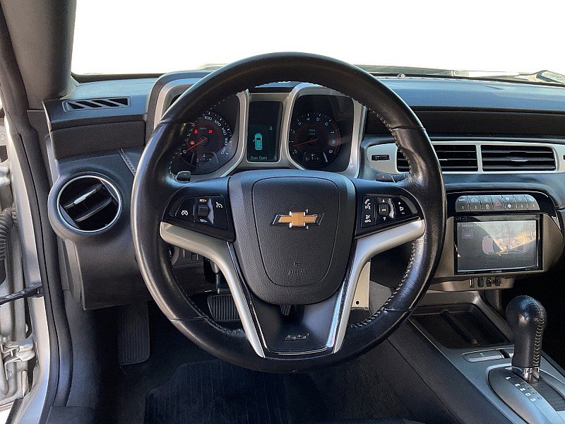 Used 2014 Chevrolet Camaro SS image 12