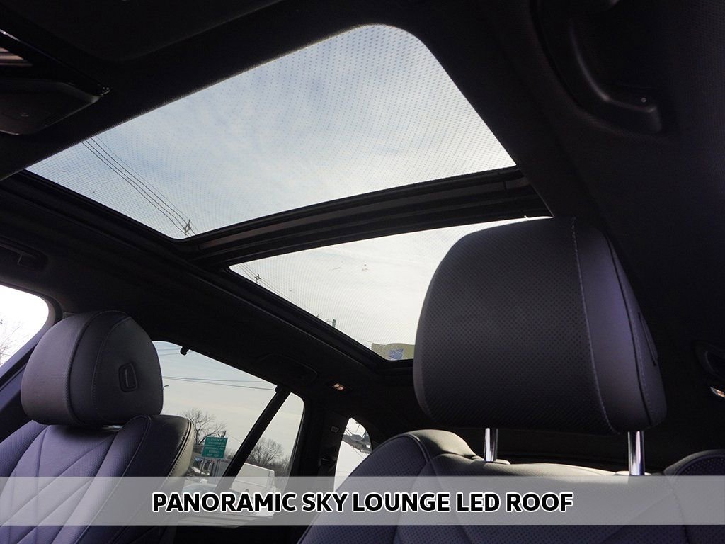 Used 2023 BMW X5 xDrive40i w/ Executive Package image 4