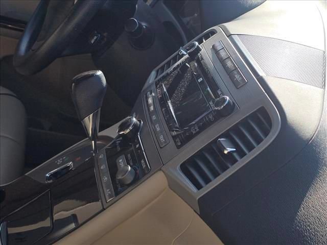 Used 2011 Toyota Venza w/ Convenience Pkg FWD image 9