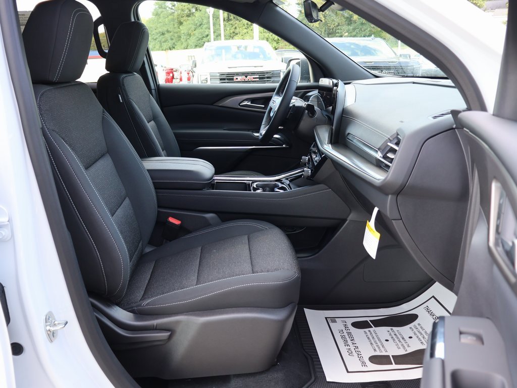 New 2026 Chevrolet Traverse LT w/ Driver Confidence Package image 33