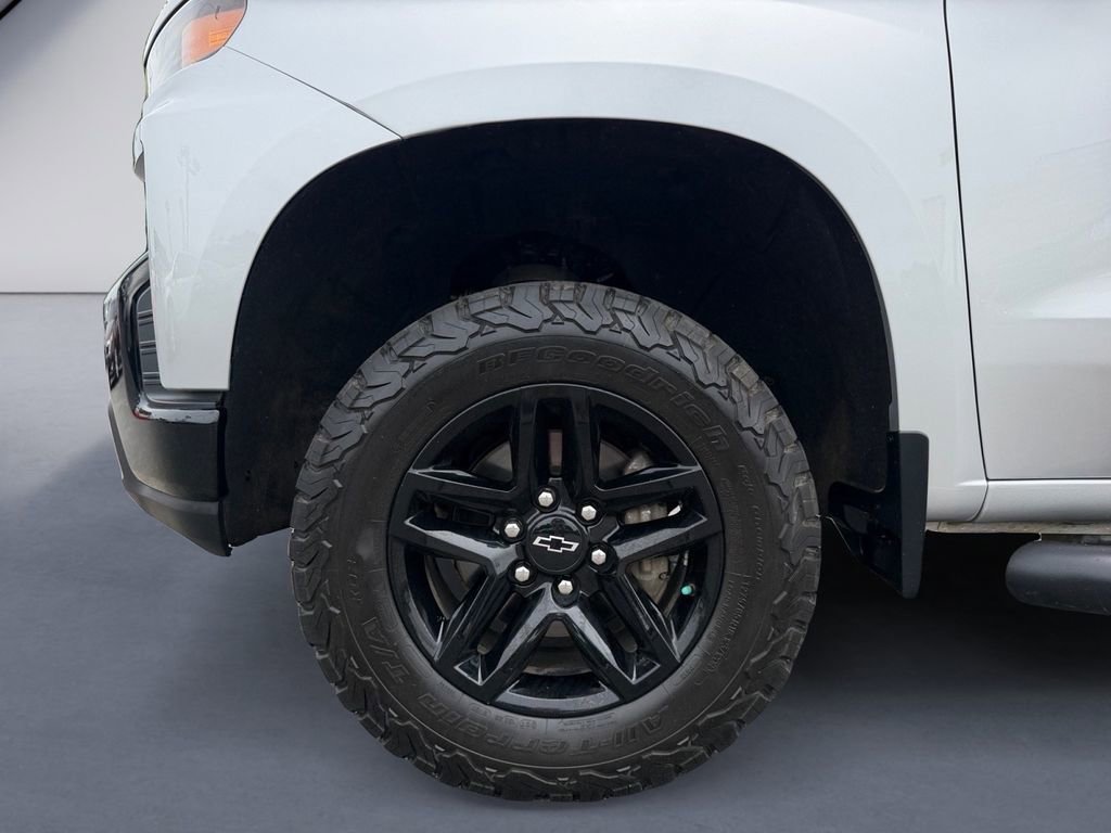 Used 2020 Chevrolet Silverado 1500 Custom Trail Boss w/ Custom Convenience Package AWD/4WD image 9