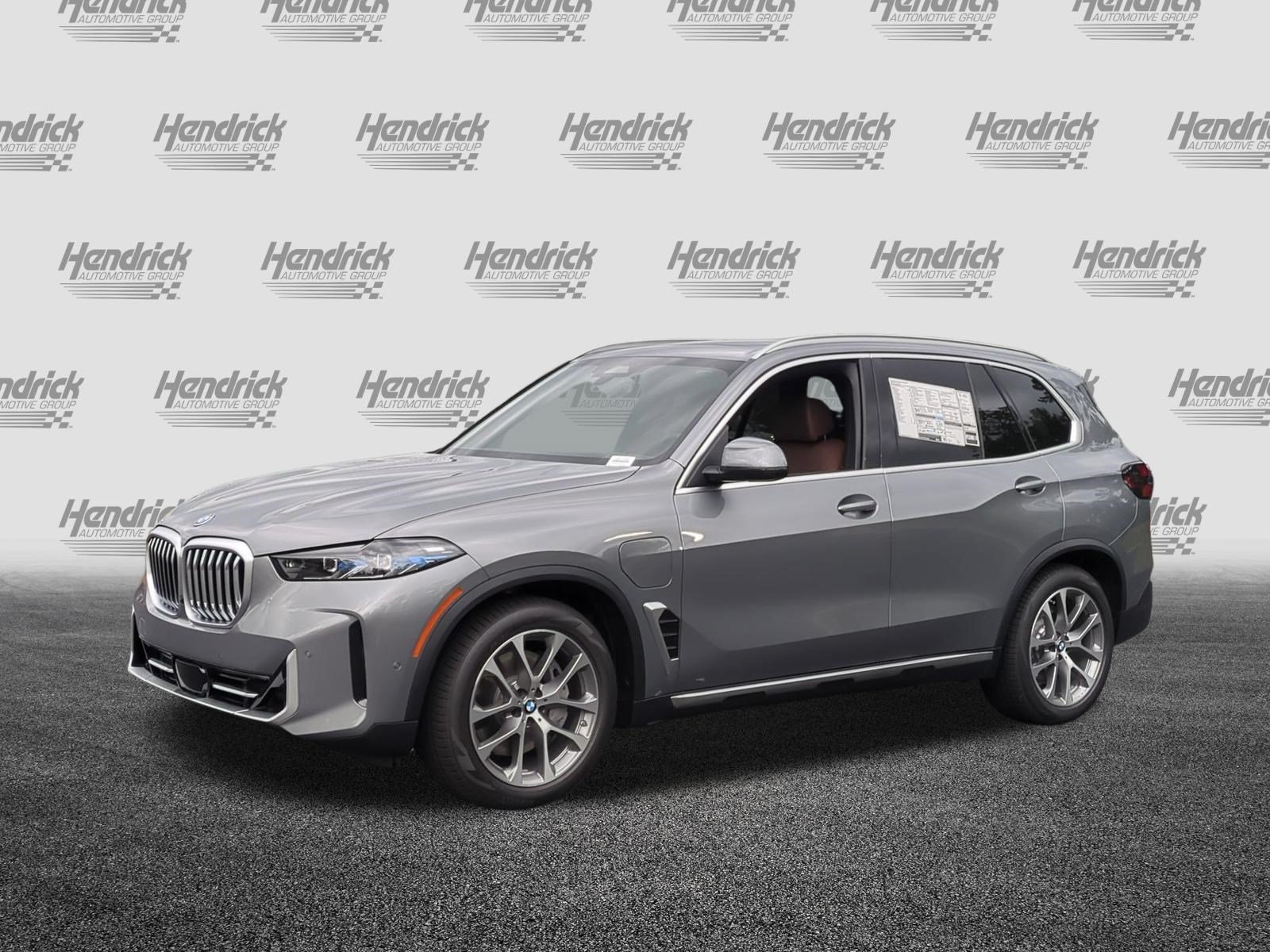 New 2026 BMW X5 xDrive50e w/ Climate Comfort Package AWD/4WD image 6
