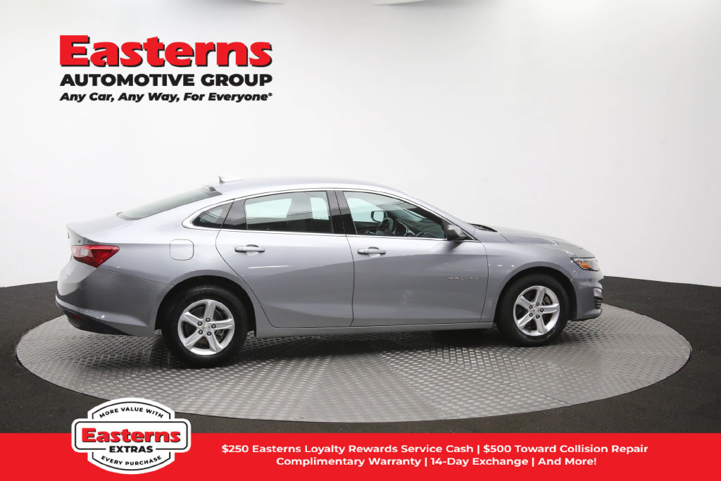 Used 2023 Chevrolet Malibu LT FWD image 44