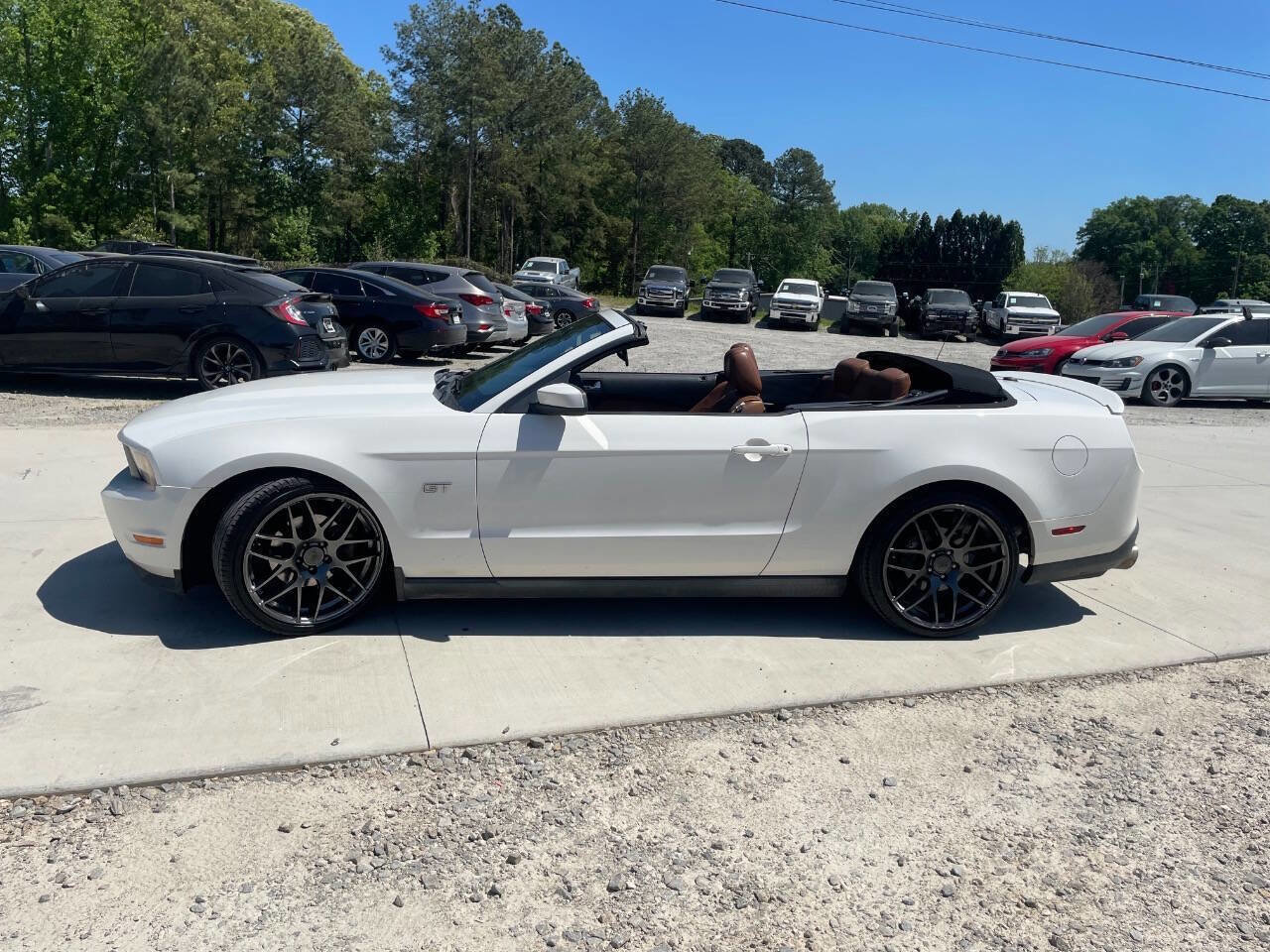 Used 2010 Ford Mustang GT Premium RWD image 22