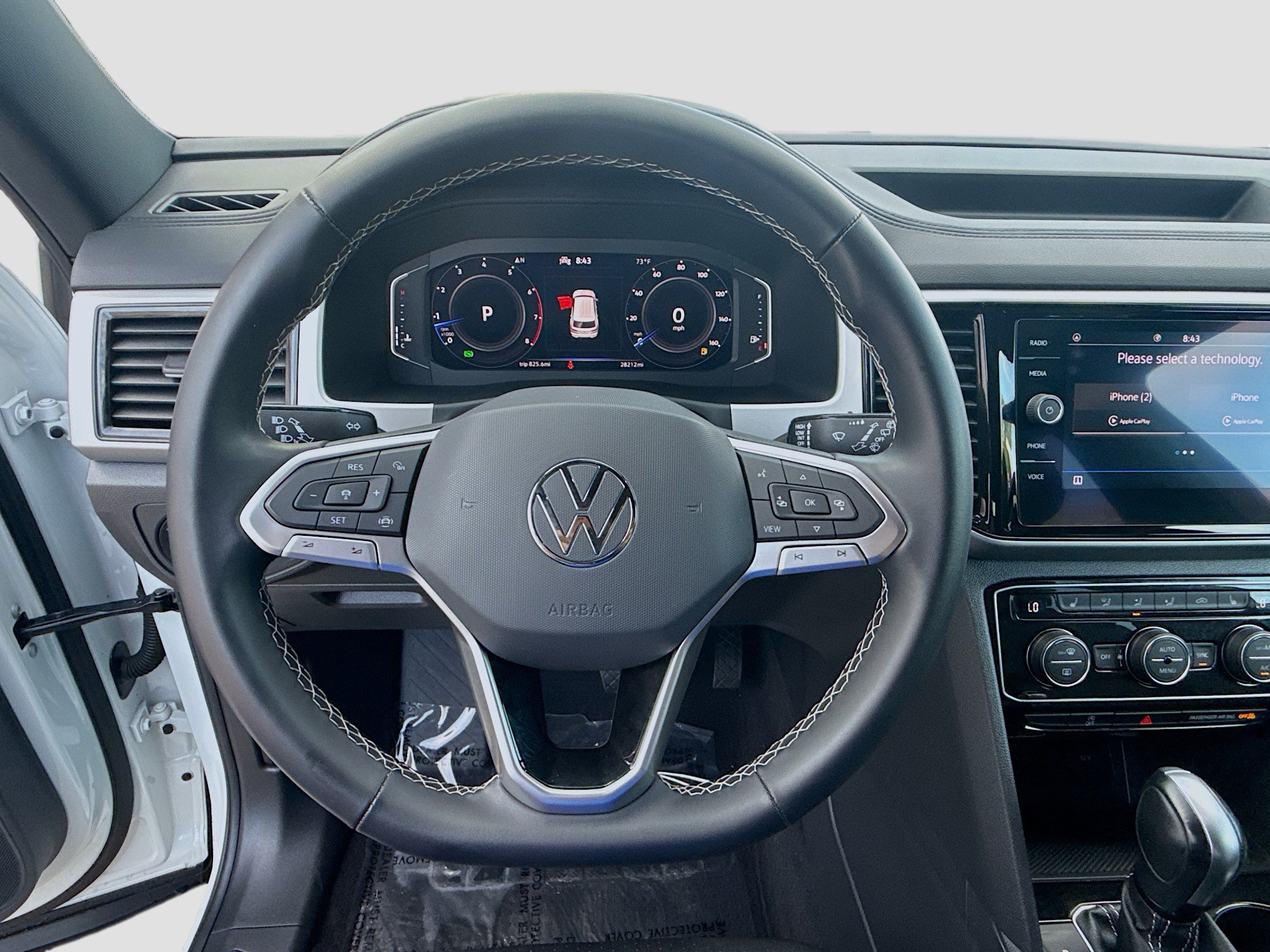 Used 2022 Volkswagen Atlas Cross Sport SE w/ Panoramic Sunroof Package image 10