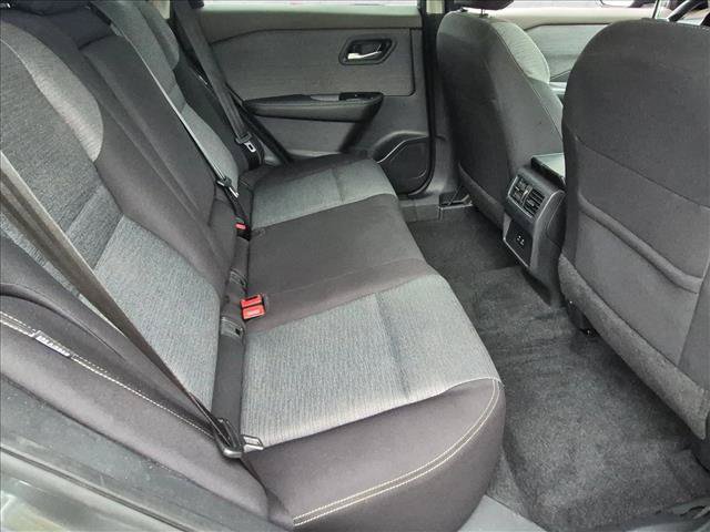 Used 2023 Nissan Rogue SV FWD image 19