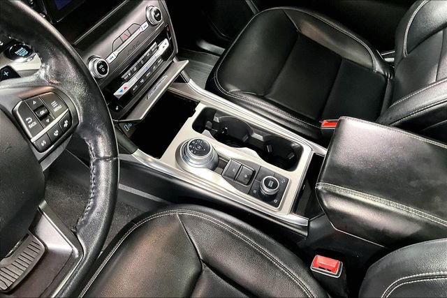 Used 2020 Ford Explorer XLT w/ Equipment Group 202A image 19