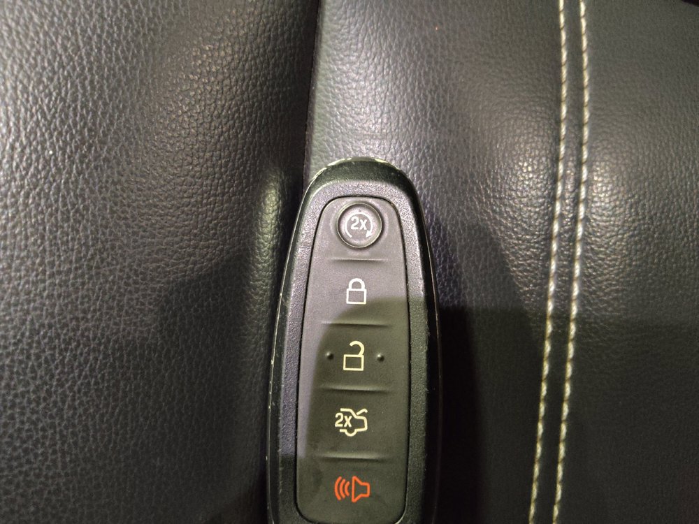 Used 2019 Ford Escape SEL FWD image 32