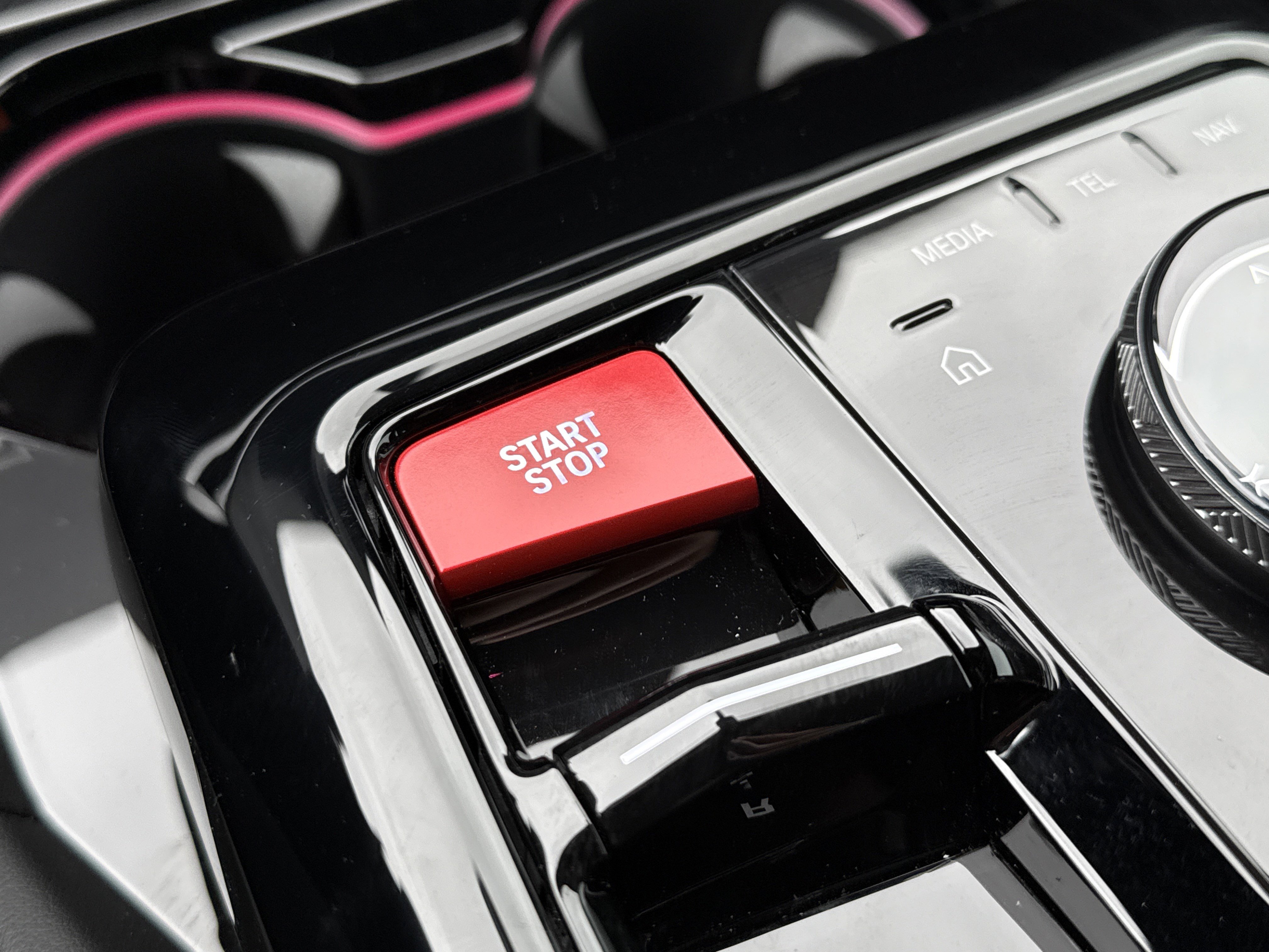 Used 2026 BMW M5 image 40