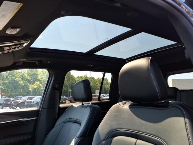 New 2026 Jeep Grand Cherokee Limited AWD/4WD image 16