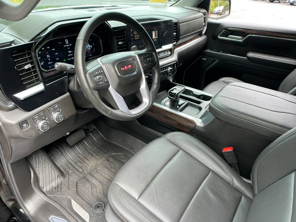 Used 2026 GMC Sierra 1500 SLT w/ SLT Premium Package AWD/4WD image 10
