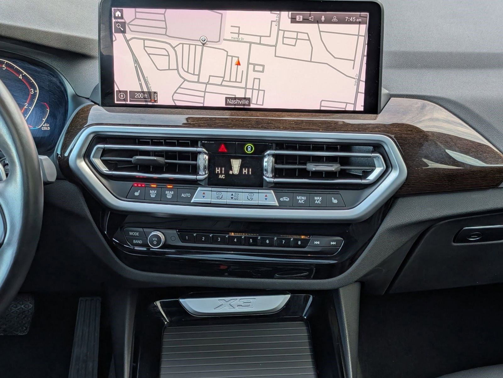 Used 2024 BMW X3 sDrive30i w/ Premium Package image 28