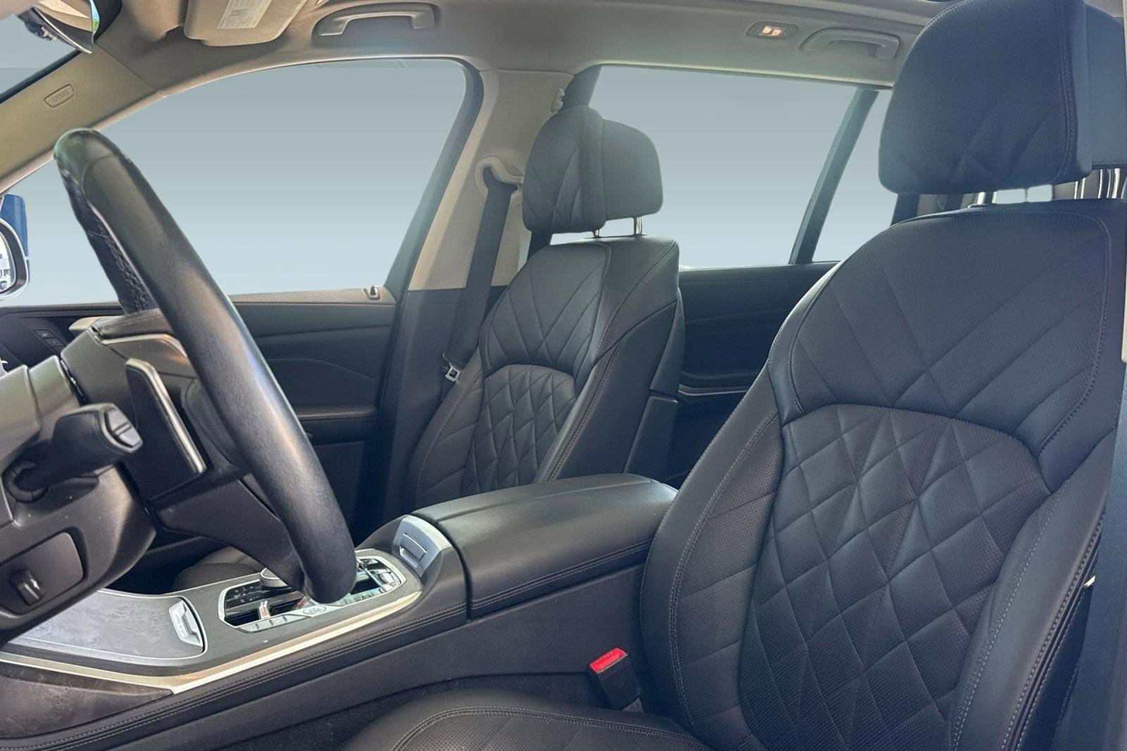 Certified 2023 BMW X7 xDrive40i w/ Premium Package image 21