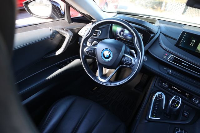 Used 2019 BMW i8 Coupe image 25