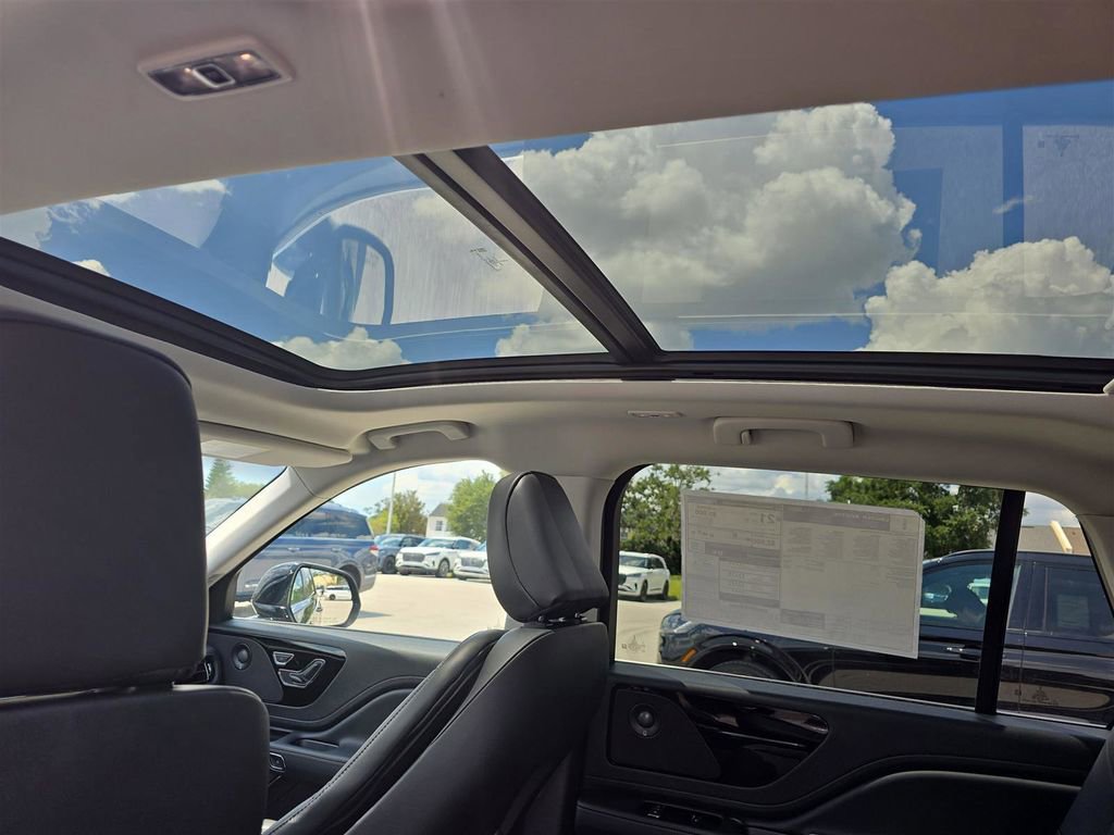 New 2025 Lincoln Aviator 2WD w/ Equipment Group 101A image 20