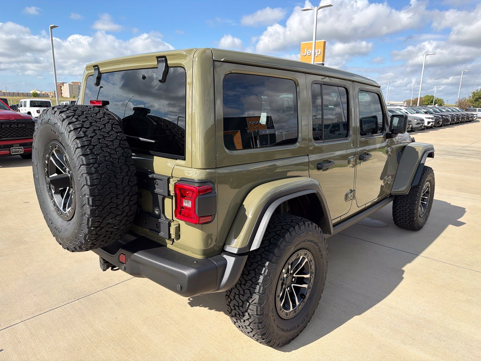 New 2027 Jeep Wrangler Unlimited Rubicon AWD/4WD image 5