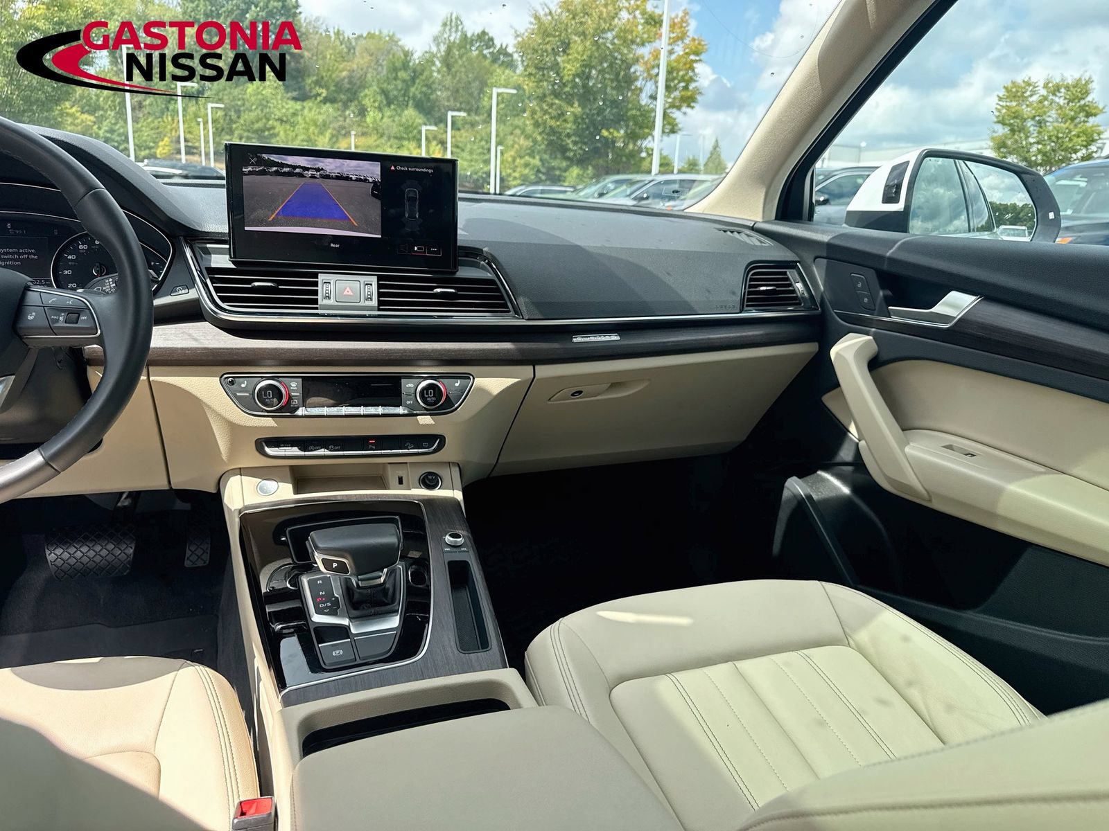 Used 2023 Audi Q5 2.0T Premium w/ Convenience Package AWD/4WD image 29