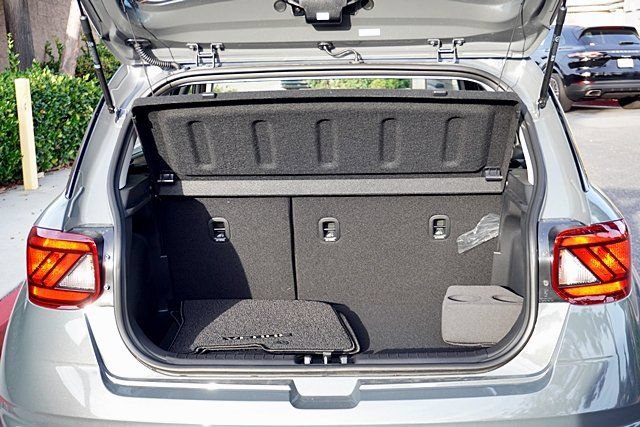 New 2026 Hyundai Venue SE FWD image 16