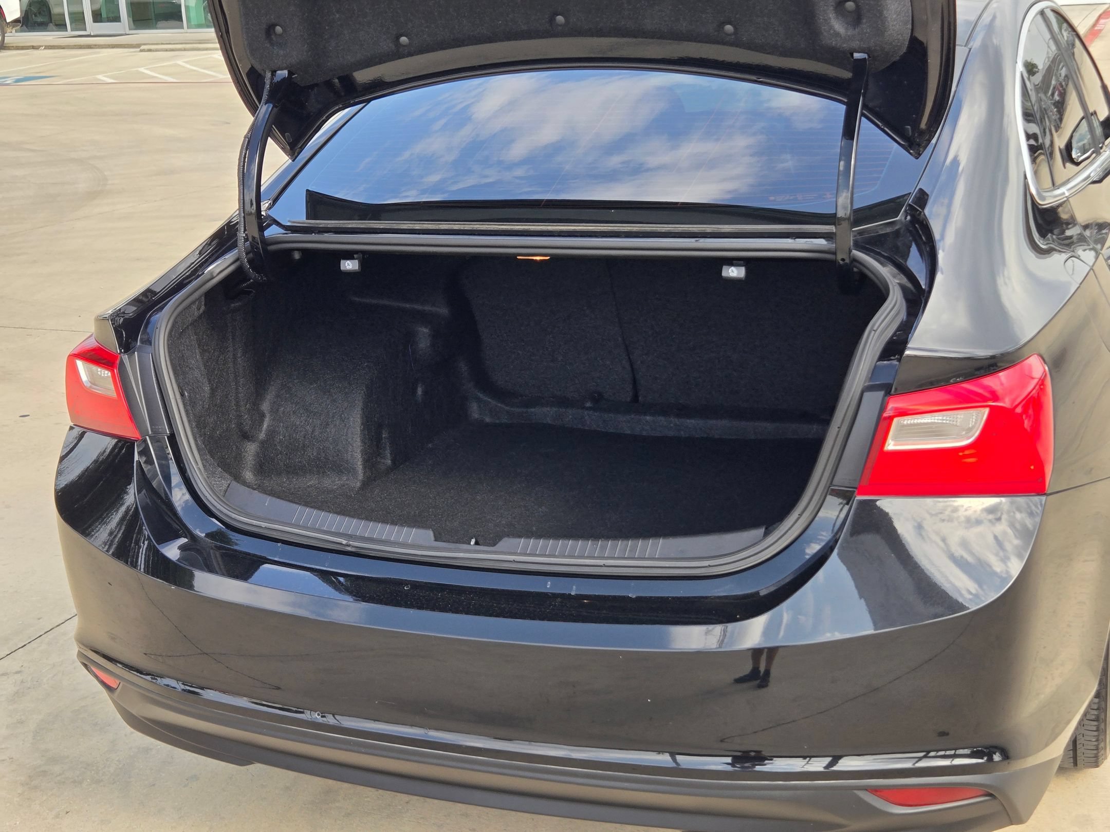 Certified 2022 Chevrolet Malibu LS w/ LPO, Convenience Package 1 FWD image 26